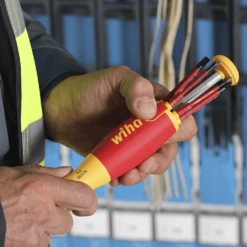 Wiha VDE 6 Piece LiftUp SlimBit Electrician Screwdriver Set (38613) - 40809 16 Wiha VDE 6 Piece LiftUp SlimBit Electrician Screwdriver Set (38613) - 40809 -Hand Tool Shop 40809 06 29391.1697457790