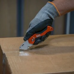 Klein Tools Folding Utility Knife - 44131 13 Klein Tools Folding Utility Knife - 44131 -Hand Tool Shop 44131 007 49339.1697457802