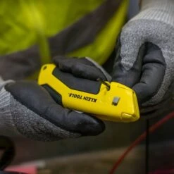 Klein Tools Self-Retracting Utility Knife - 44136 -Hand Tool Shop 44136 005 63534.1697457803