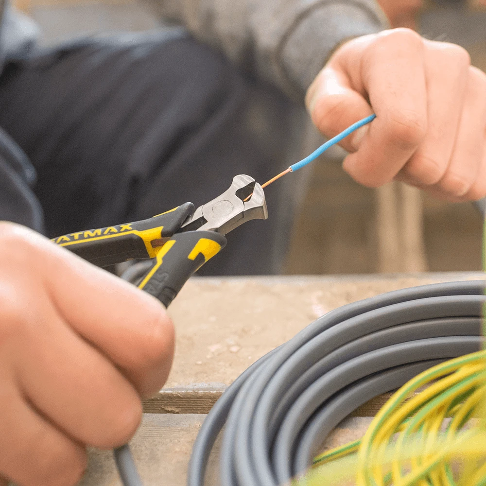 Stanley FATMAX Mini End Cutting Plier - FMHT0-80519 3 Stanley FATMAX Mini End Cutting Plier - FMHT0-80519 - Image 3