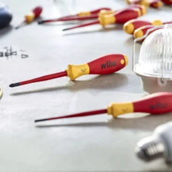 Wiha 12 Piece Insulated SlimFix Screwdriver Set - WIHA41003 8 Wiha 12 Piece Insulated SlimFix Screwdriver Set - WIHA41003 -Hand Tool Shop im 3201 softfinish 01 20710.1697458521