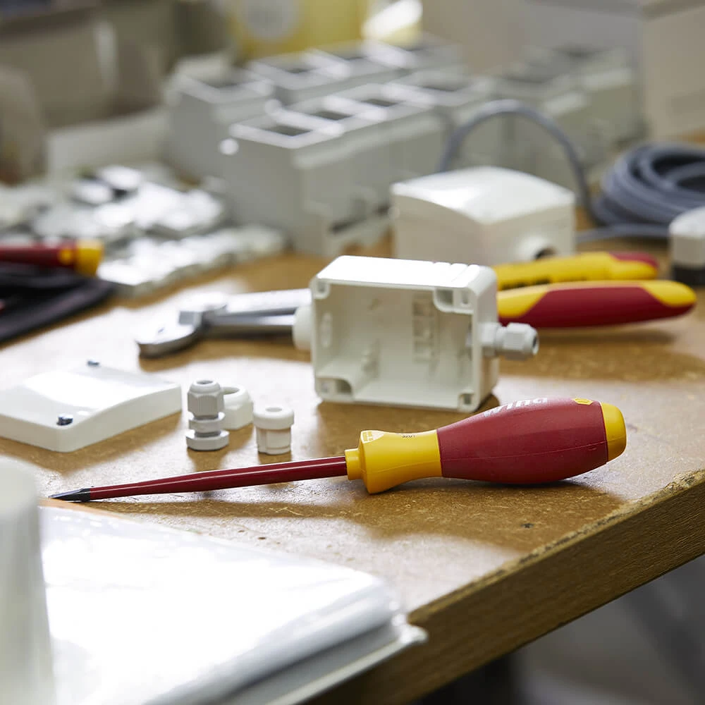 Wiha 12 Piece Insulated SlimFix Screwdriver Set - WIHA41003 5 Wiha 12 Piece Insulated SlimFix Screwdriver Set - WIHA41003 - Image 5