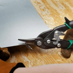 Crescent Wiss Green Tradesman Right Cut Aviation Snips - M2P -Hand Tool Shop m2p 05 19458.1697458283